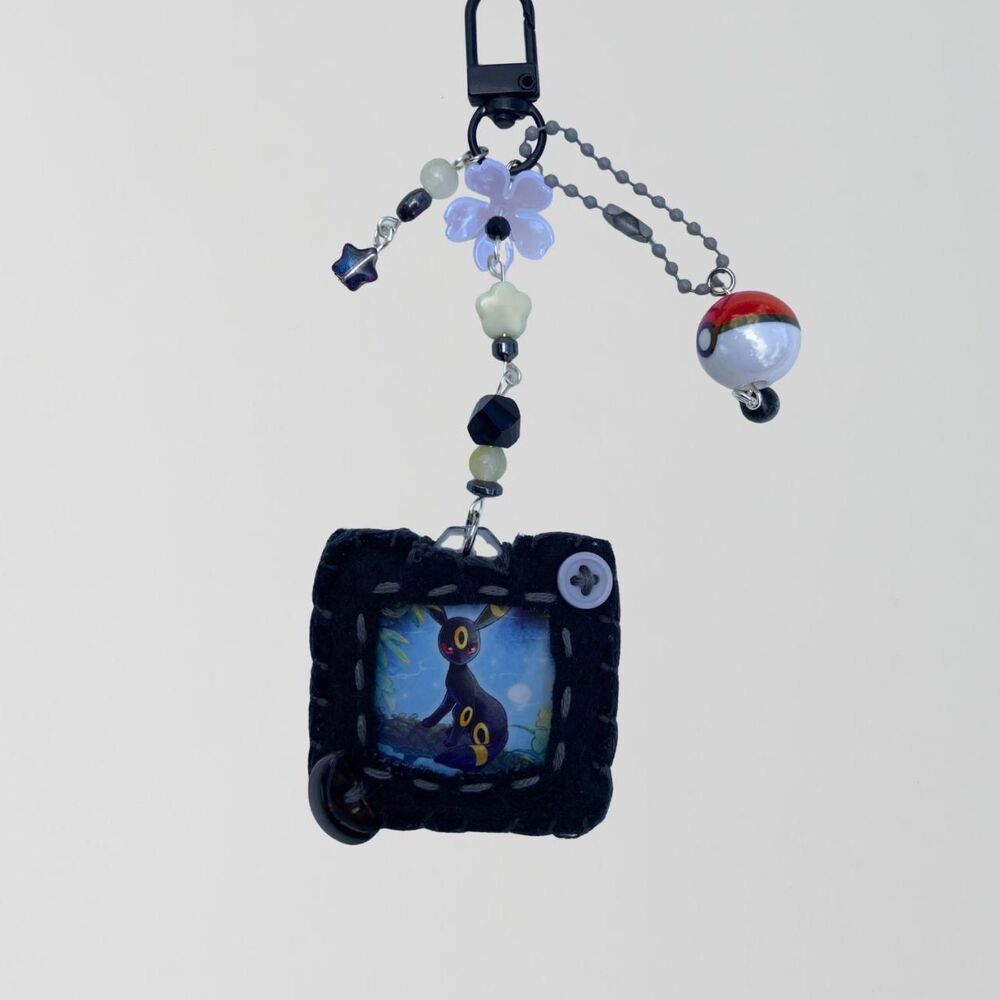 Umbreon Pokemon Keychain